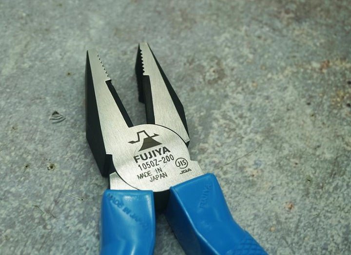 Kìm điện cách điện Fujiya 1050Z-200 Kìm điện cách điện Fujiya 1050Z-200