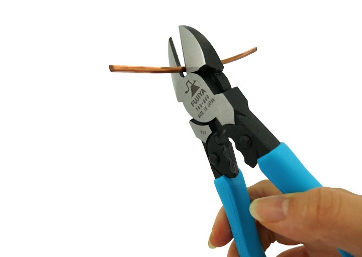 Kìm cắt dây hiệu suất cao có chức năng bấm cos 200mm Fujiya 700-200