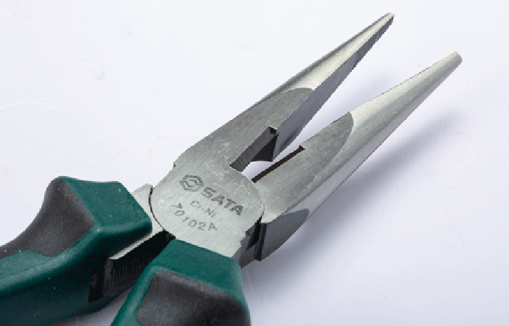 Kìm mũi nhọn 8in/200mm Sata 70102A Kìm mũi nhọn 8in/200mm Sata 70102A