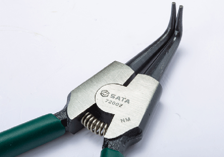 Kìm lấy phe ngoài mũi cong 7in/175mm Sata 72002 Kìm lấy phe ngoài mũi cong 7in/175mm Sata 72002