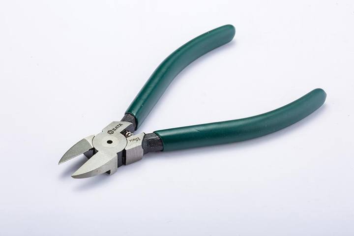 Kìm cắt cán bọc nhựa kiểu Nhật Sata 5in/130mm 70641