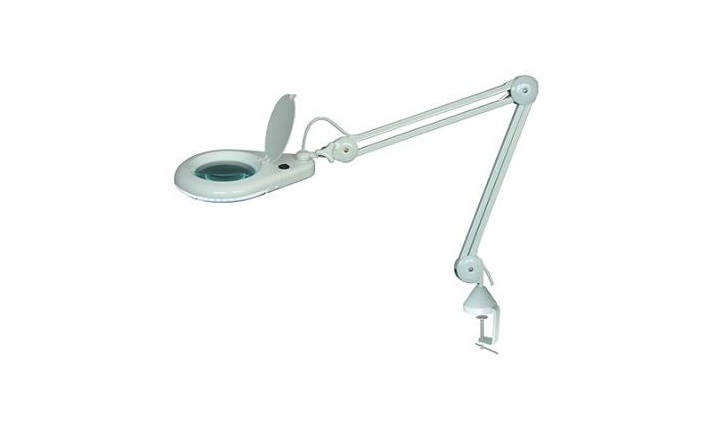 RT20701 là kính lúp kẹp bàn có đèn