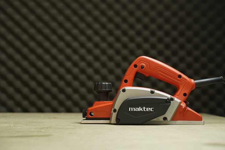 Máy bào gỗ dùng điện Maktec MT192 Máy bào gỗ dùng điện Maktec MT192