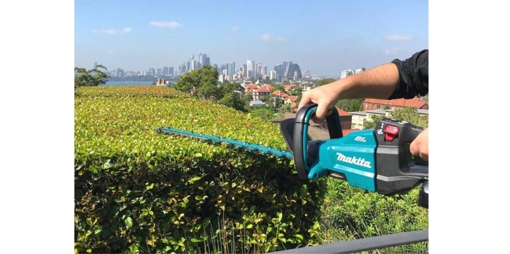 Máy tỉa hàng rào dùng pin Makita DUH752RT Máy tỉa hàng rào dùng pin Makita DUH752RT