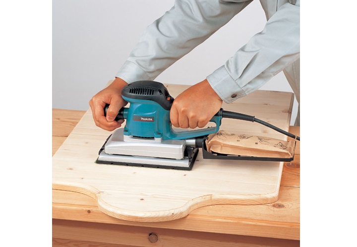 Máy chà nhám rung 330W Makita BO4901 có kích thước nhỏ gọn Máy chà nhám rung 330W Makita BO4901 có kích thước nhỏ gọn