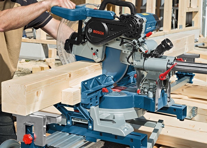 Bosch GCM 12 SDE có độ bền cao, chắc tay Bosch GCM 12 SDE có độ bền cao, chắc tay