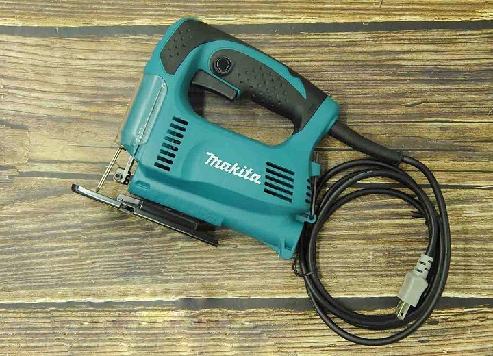 Máy cưa lọng Makita 4327