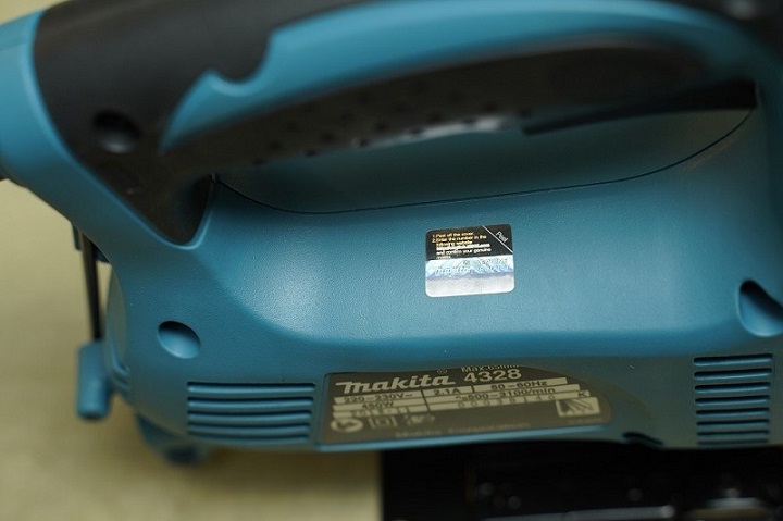 Tem chống giả của Makita 4328 Tem chống giả của Makita 4328