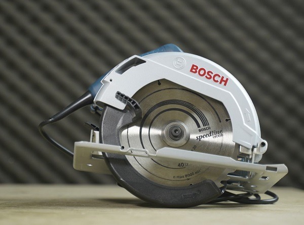 Máy cưa đĩa Bosch GKS 7000