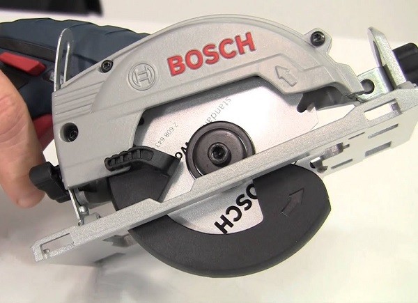 Máy cưa đĩa dùng pin Bosch GKS 12V-LI