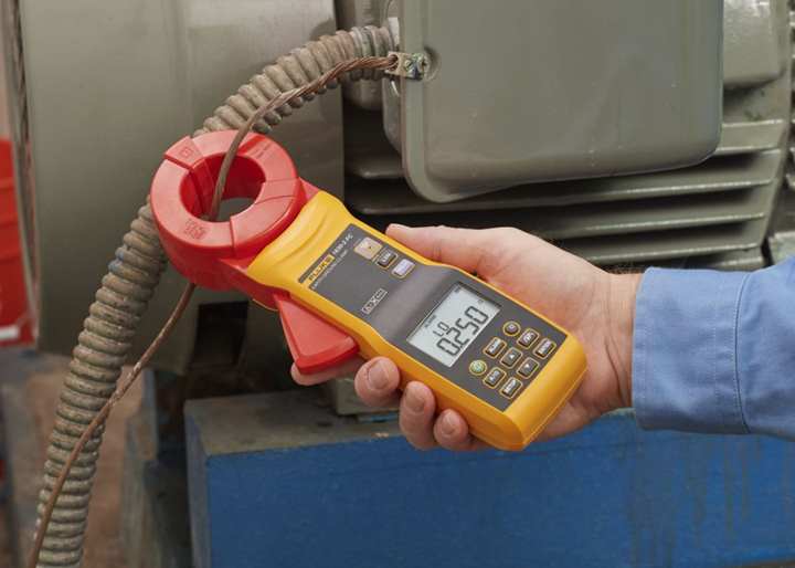 Máy đo điện trở đất Fluke 1630-2 FC thiết kế nhỏ gọn Máy đo điện trở đất Fluke 1630-2 FC thiết kế nhỏ gọn