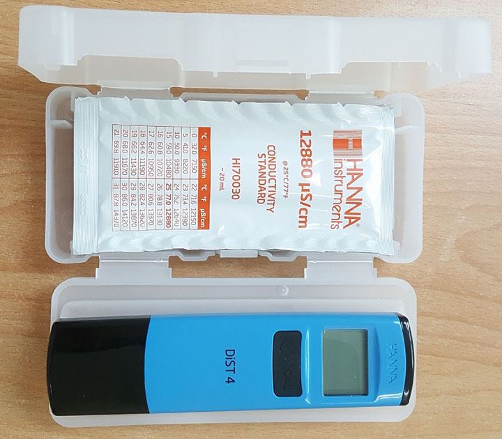 Máy đo EC Hanna HI98304 Máy đo EC Hanna HI98304