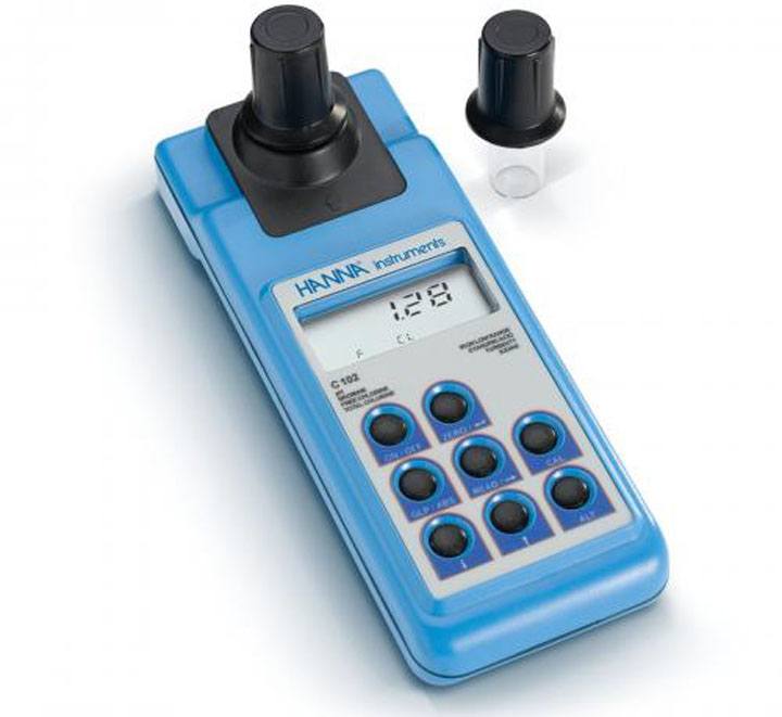 Máy quang đo cầm tay Hanna HI93102 