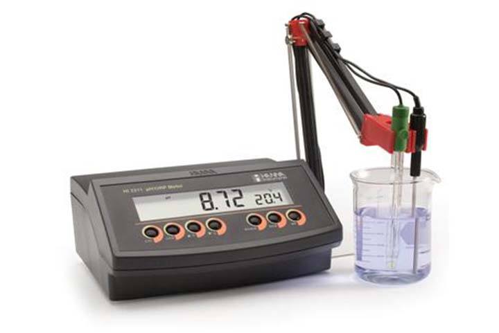Máy đo pH/Nhiệt Độ Hanna HI2211-02