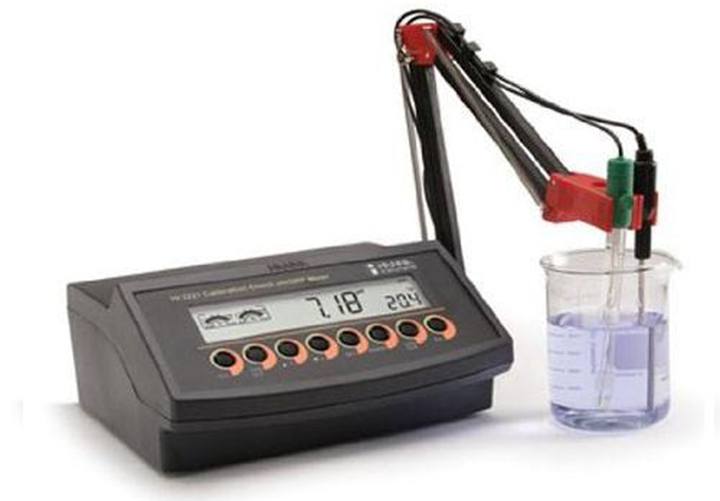 Máy đo PH/Nhiệt độ Hanna HI2210-02