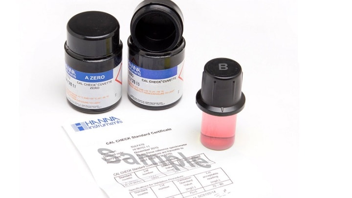 HI96711-11 Cal CheckTM chuẩn Chlorine là dung dịch đơn giản dùng để đo và kiểm nhận máy quang đo clo