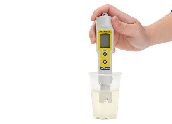 Ưu điểm của việc sử dụng máy đo pH trong máy đo pH nước