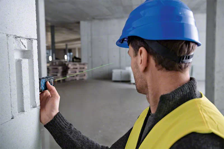 Máy đo khoảng cách Bosch GLM 50-23 G tia xanh