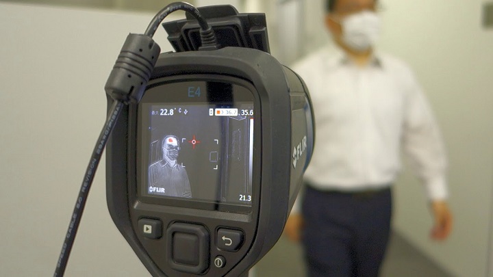 Camera đo nhiệt độ hồng ngoại FLIR E4 Wi-Fi được tin dùng và sử dụng nhiều hiện nay Camera đo nhiệt độ hồng ngoại FLIR E4 Wi-Fi được tin dùng và sử dụng nhiều hiện nay