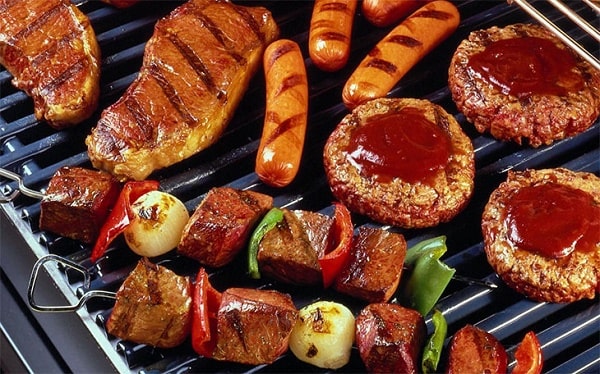 Nhiệt độ nướng thịt heo khoảng 180 đến 200 độ C
