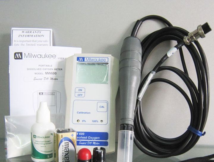 Máy đo oxy hòa tan cầm tay Milwaukee MW600