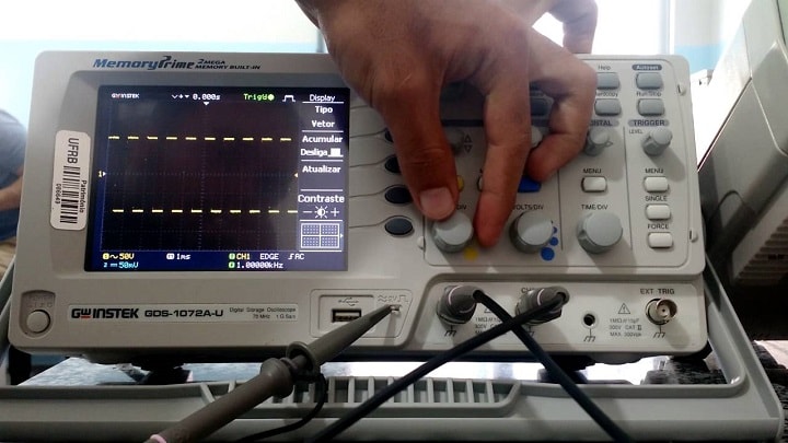 GW Instek GDS-1072A-U là thiết bị chuyên dụng được sử dụng nhiều để nghiên cứu công nghệ GW Instek GDS-1072A-U là thiết bị chuyên dụng được sử dụng nhiều để nghiên cứu công nghệ