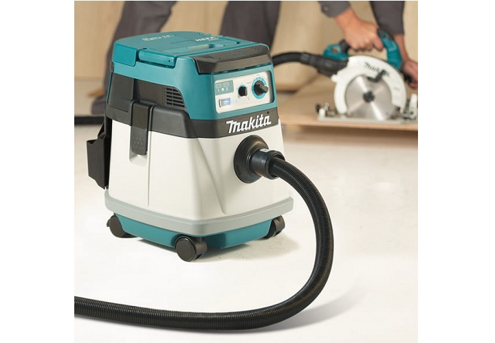 Máy hút bụi dùng pin Makita DVC157LZX3