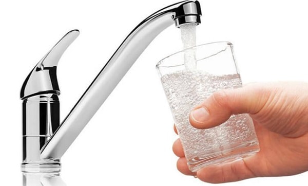 Nước cứng hay còn có tên gọi khác là nước nhiễm canxi. 