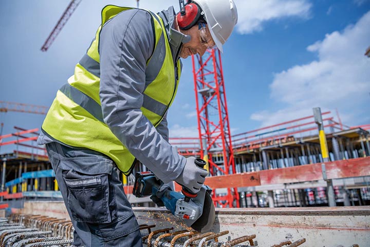 Máy mài góc Bosch GWS 18V-180 PC