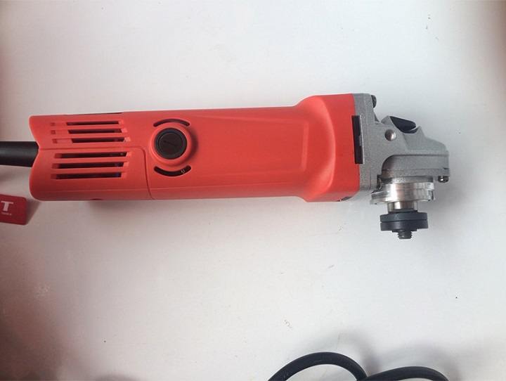 Máy mài góc MPT MAG7003 Máy mài góc MPT MAG7003