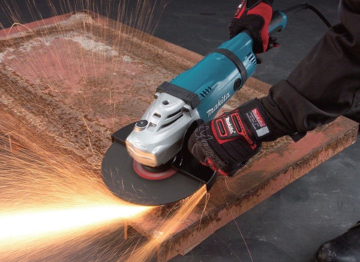 Máy mài Makita GA9030 được trang bị vành chắn tia lửa điện