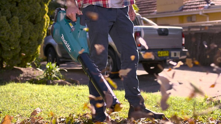 Máy thổi dùng pin (BL) 18Vx2 Makita DUB362Z