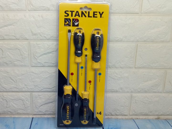 Bộ vít 4 cây, có từ STMT66671