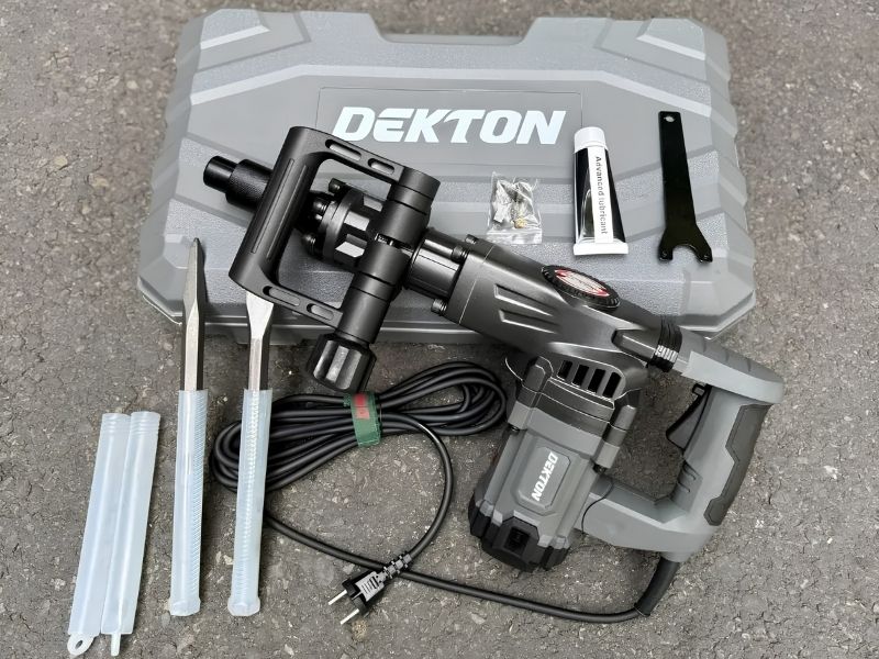 Đầy đủ bộ sản phẩm máy đục phá bê tông DEKTON DK-DH3505PRO