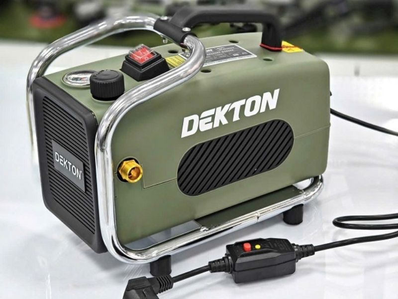 Máy rửa xe Dekton DK-RX3000XF