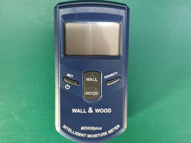 Máy đo độ ẩm tường Total Meter MD920plus sở hữu kiểu dáng cầm tay nhỏ gọn