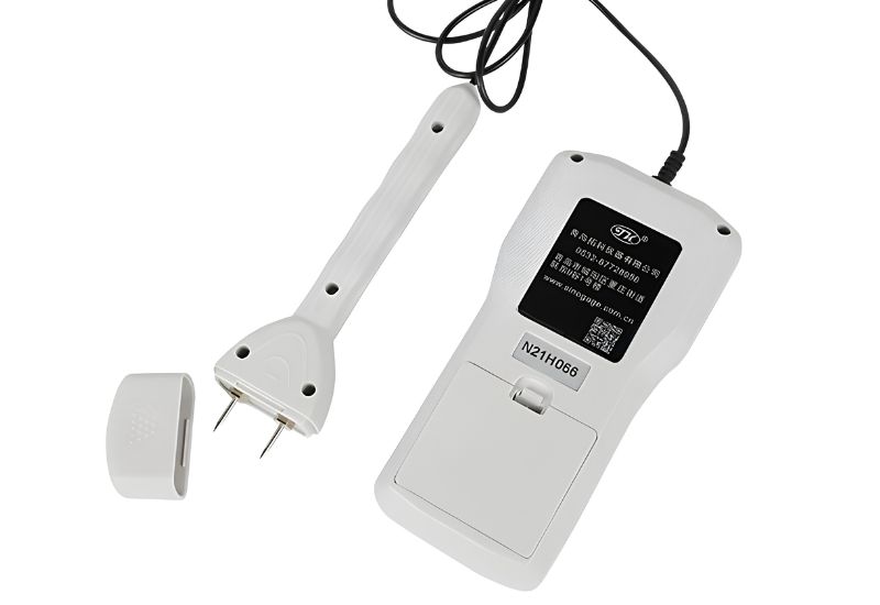 Mặt sau của máy đo độ ẩm của giấy Total Meter MS7200