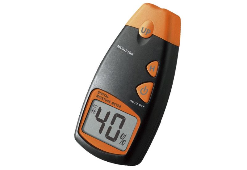 Total Meter MD812plus thiết kế nhỏ gọn, màn hình LCD hiển thị thông số rõ ràng
