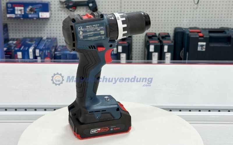 Máy khoan pin Bosch GSB 18V-52 (1 pin) thiết kế gọn nhẹ, tiện lợi khi sử dụng