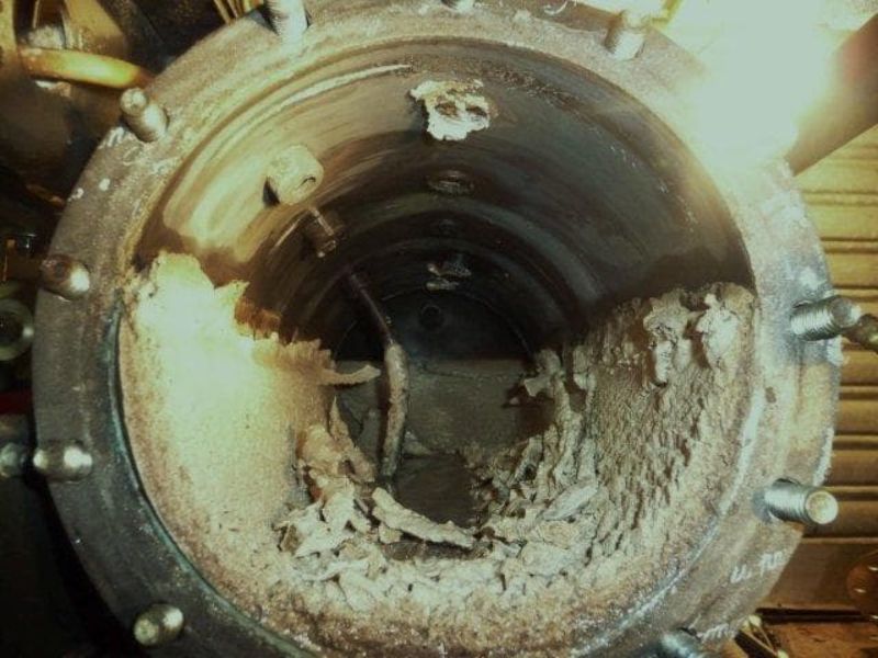 Cặn canxi và magie tích tụ gây ảnh hưởng đến tuổi thọ của thiết bị công nghiệp