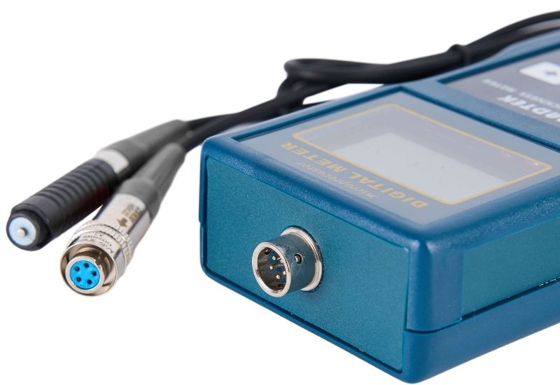 Máy đo độ dày lớp sơn phủ Total Meter CM8823 sử dụng đầu dò rời dễ dàng thay thế