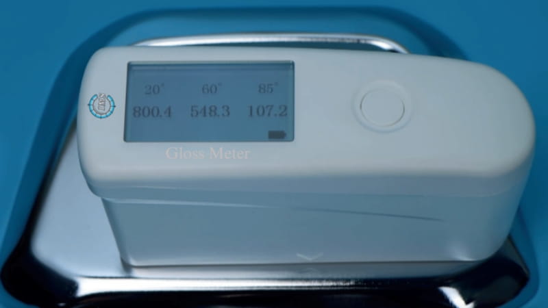Máy đo độ bóng IMS IGM-2000U thiết kế dạng cầm tay nhỏ gọn 