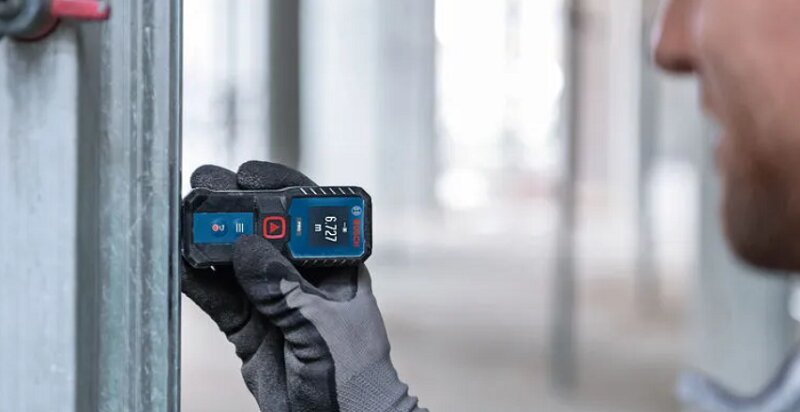 Máy đo khoảng cách laser Bosch GLM 50-21 đo chính xác, đa tính năng
