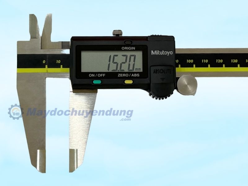 Mitutoyo 500-153-30 trang bị màn hình LCD dễ dàng quan sát hơn