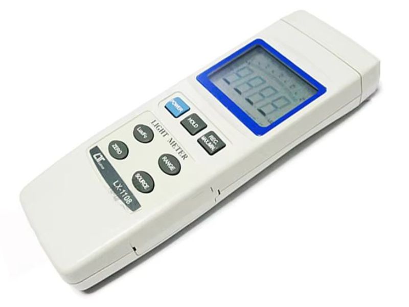 Lutron LX-1108 hỗ trợ đo 4 loại nguồn sáng gồm Tungsten, Fluorescent, Sodium và Mercury