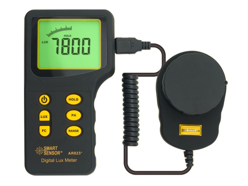 Smartsensor AR823 thiết kế nhỏ gọn, trọng lượng 236g