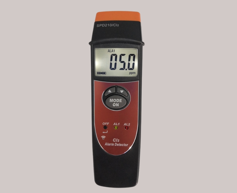 Total Meter SPD210/CL₂ hiển thị nồng độ Clo rõ nét trên màn hình LCD
