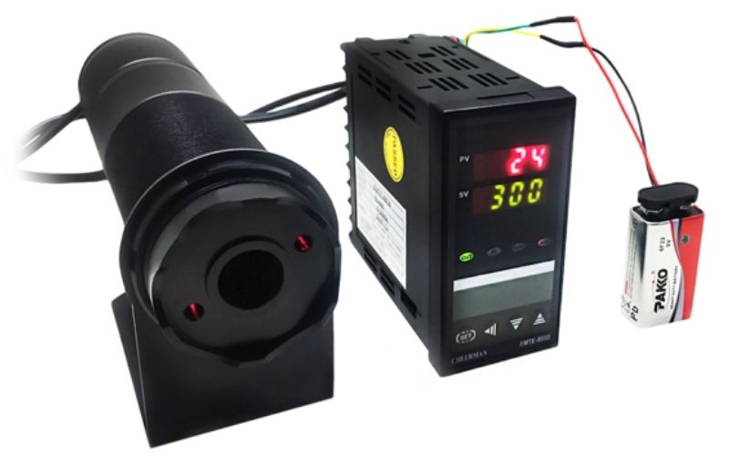 Máy đo nhiệt độ không tiếp xúc Total Meter DT8012B đo lường trong dải rộng