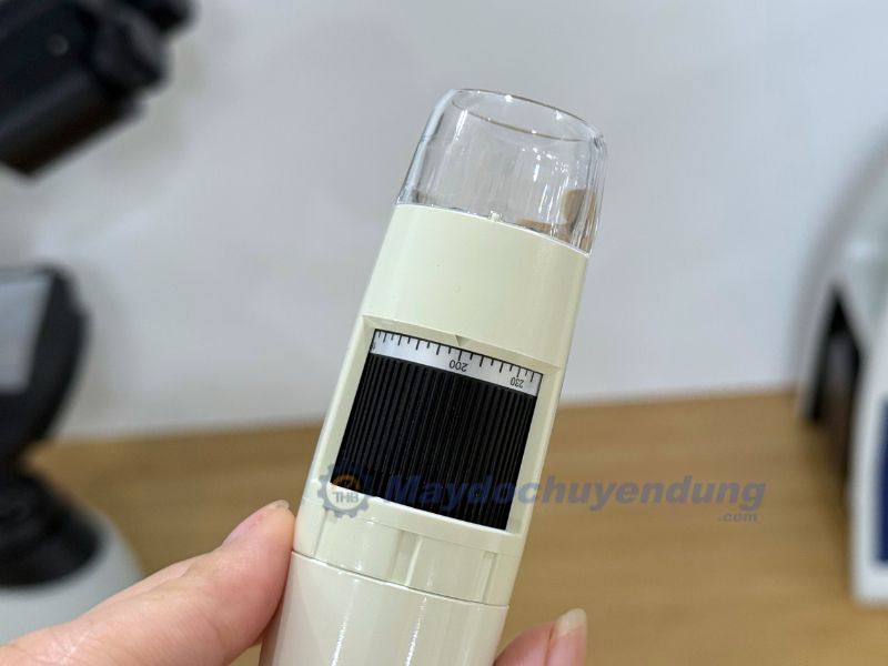 Dino-lite AM2111 cho phép điều chỉnh độ phóng đại dễ dàng, phù hợp với nhiều công việc khác nhau
