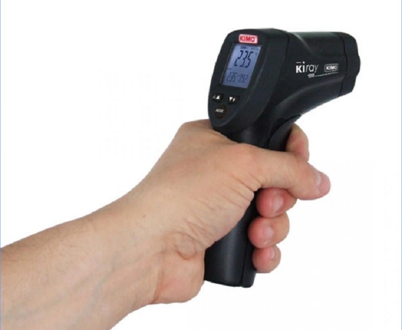 Máy đo nhiệt độ hồng ngoại KIRAY 100 giúp đo nhiệt độ ở phạm vi từ -50 đến + 800 ° C .